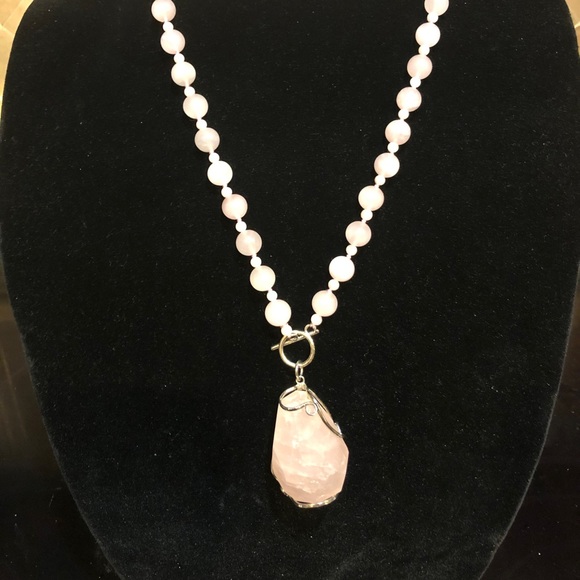 Beautiful Genuine Rose Quartz Pendant Necklace - Picture 2 of 6